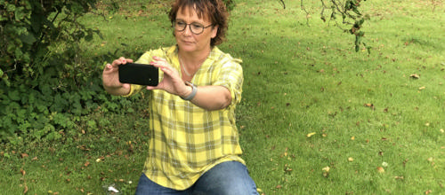 Inger Bech filmer det gode liv i Naturens Rige og hjælper gerne andre til at fortælle de gode historier fra deres lokalområde